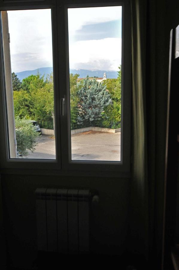 Gite De Catherine Saint Didier (Vaucluse) Exterior foto